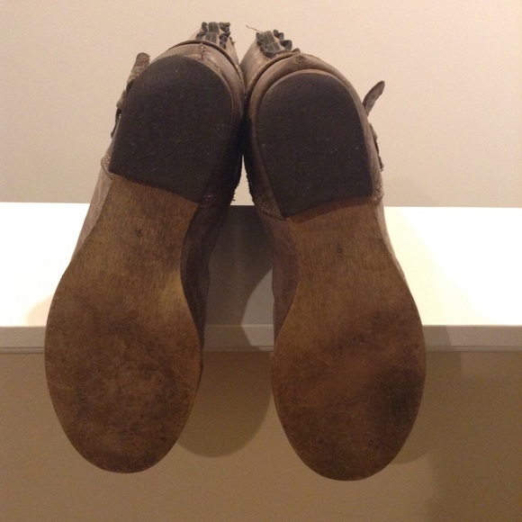 Steve Madden Rovvee Light Brown Leather Tall Boots - Picture 6 of 6